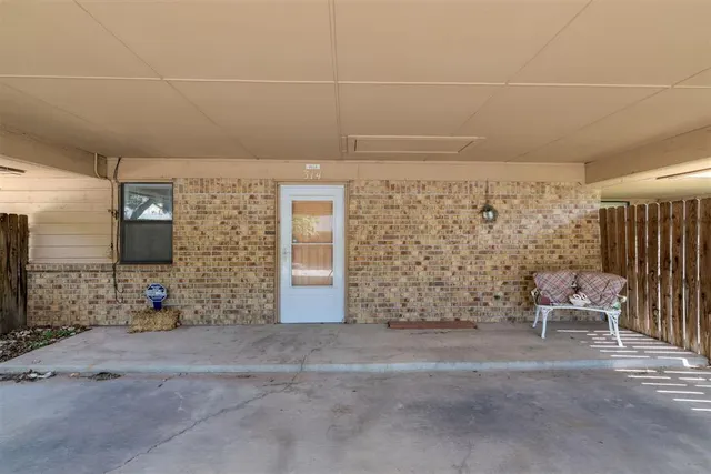 Photo 3 — 8001 NW 7th Place 314, Oklahoma City, OK 73127