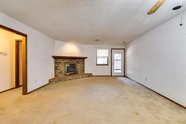 Photo 7 — 8001 NW 7th Place 314, Oklahoma City, OK 73127