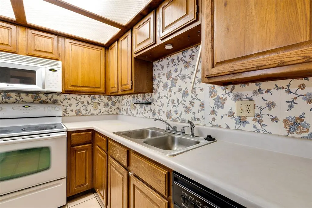 Photo 13 — 8001 NW 7th Place 314, Oklahoma City, OK 73127