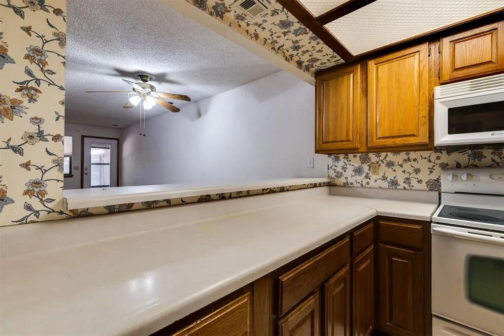 Photo 14 — 8001 NW 7th Place 314, Oklahoma City, OK 73127