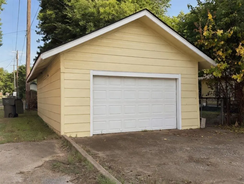 Photo 25 — 828 N Walnut Street 828, Pauls Valley, OK 73075