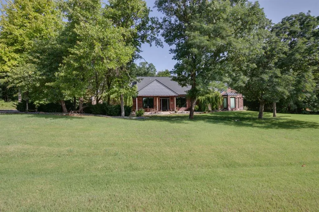 Front exterior — 1761 Deerwood Trail, Edmond, OK 73034