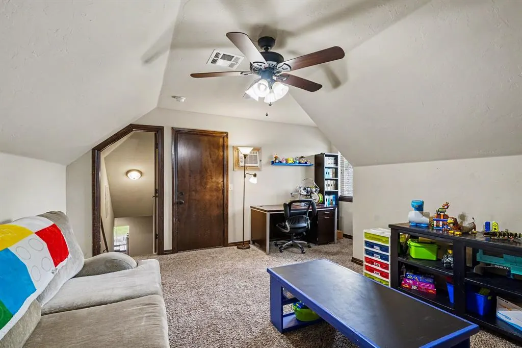 Photo 13 — 11920 SW 18th Street, Yukon, OK 73099