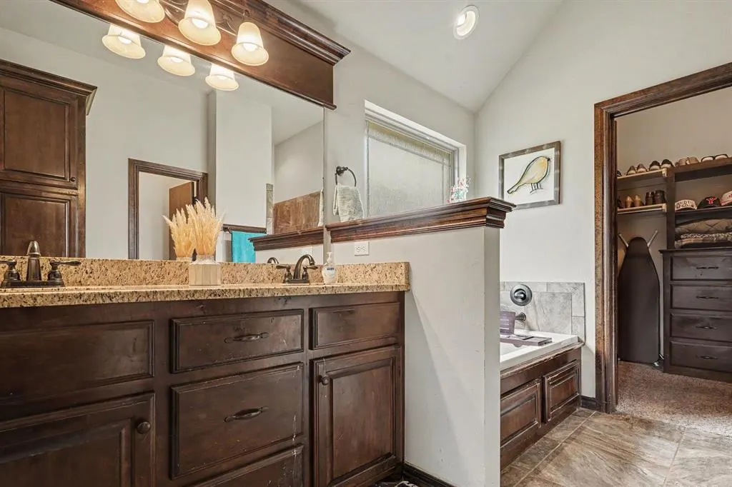 Photo 17 — 11920 SW 18th Street, Yukon, OK 73099
