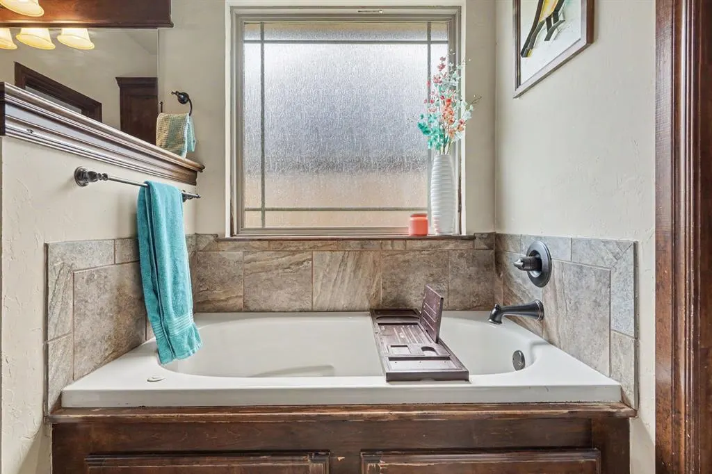 Photo 19 — 11920 SW 18th Street, Yukon, OK 73099