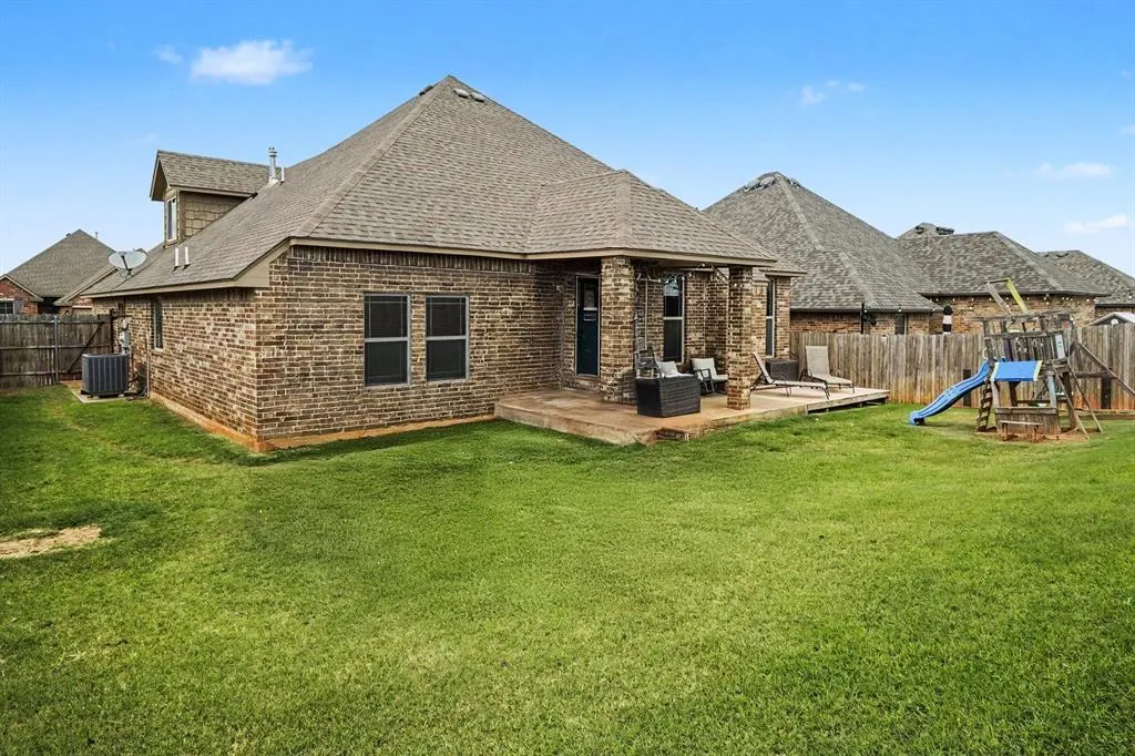 Photo 28 — 11920 SW 18th Street, Yukon, OK 73099