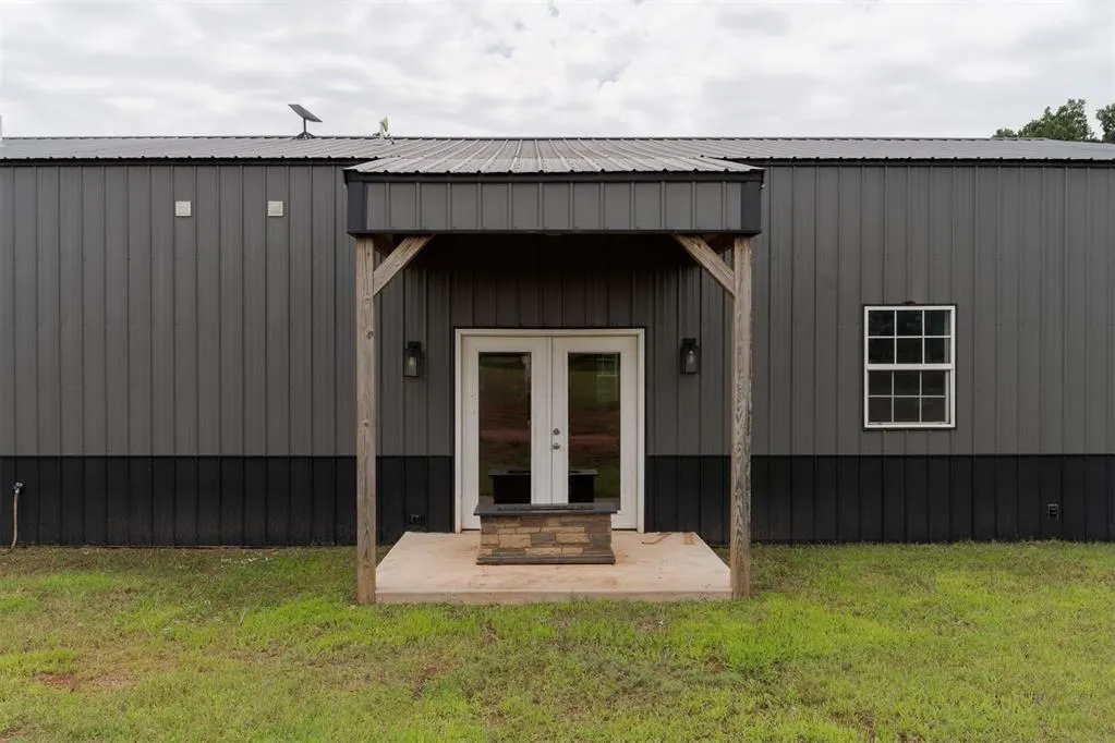 Photo 4 — 5250 Crystal Lake Drive, Guthrie, OK 73044