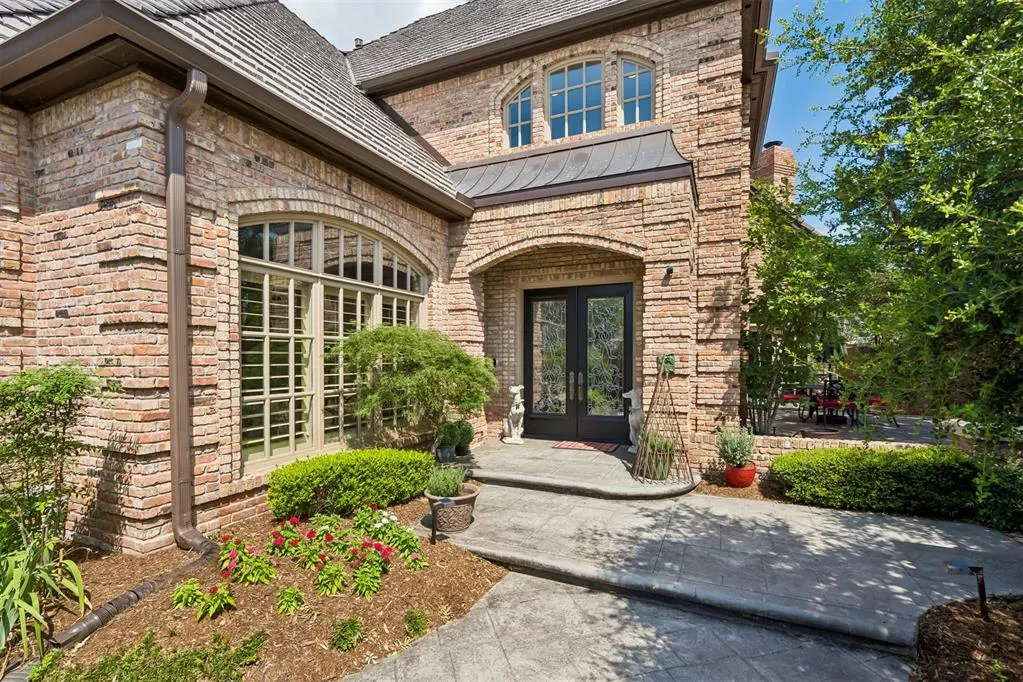 Photo 4 — 332 Cotswold Drive, Norman, OK 73072