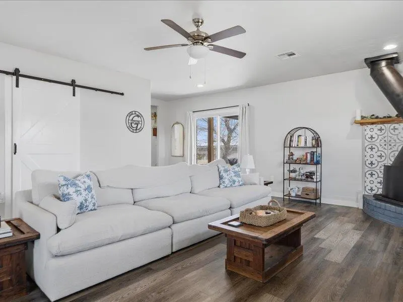 Photo 5 — 1501 Lawton Avenue, Moore, OK 73160
