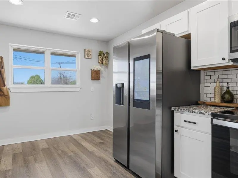 Photo 10 — 1501 Lawton Avenue, Moore, OK 73160