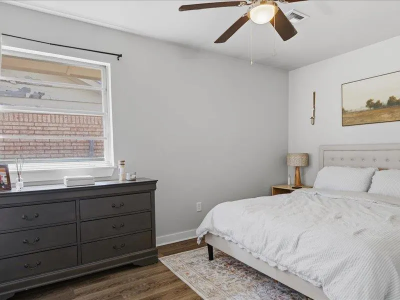 Photo 14 — 1501 Lawton Avenue, Moore, OK 73160