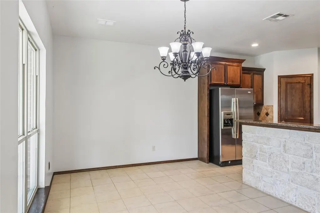 Photo 6 — 1028 Skyline Boulevard, Edmond, OK 73025