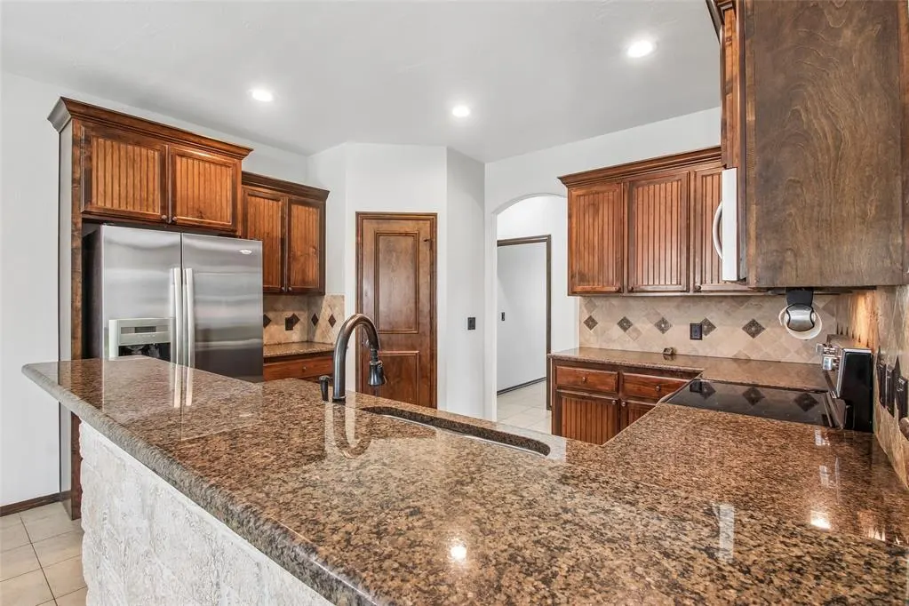 Photo 10 — 1028 Skyline Boulevard, Edmond, OK 73025