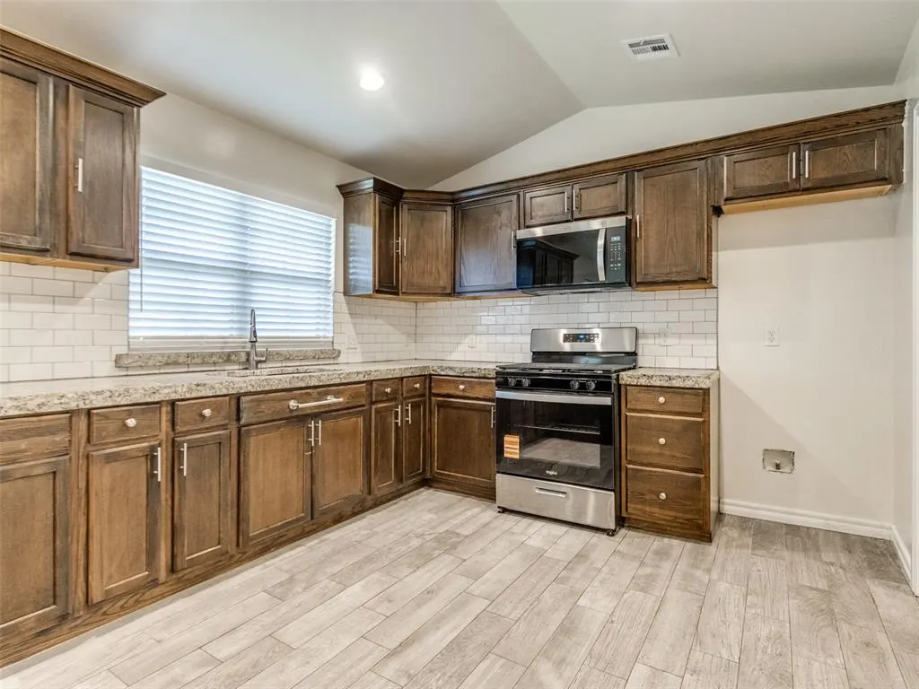 Photo 14 — 1135 NW 29th Street, Oklahoma City, OK 73106