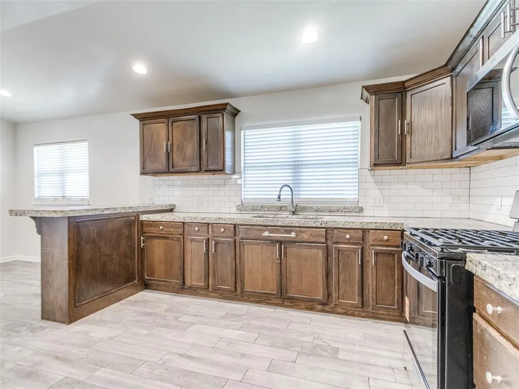 Photo 17 — 1135 NW 29th Street, Oklahoma City, OK 73106