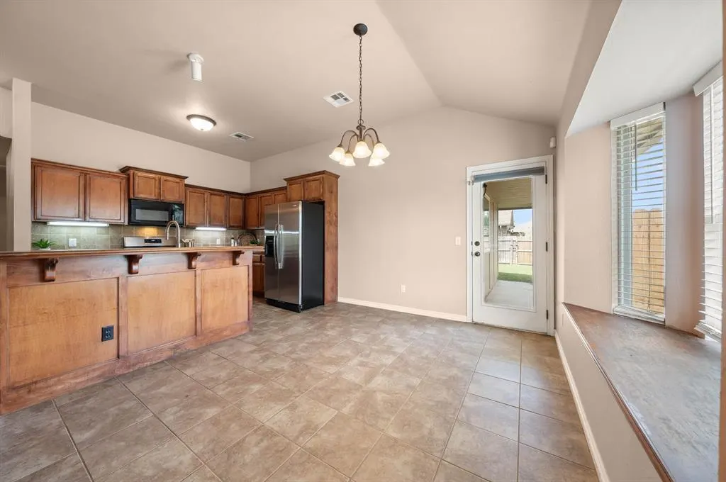 Photo 5 — 21201 River Lark Lane, Edmond, OK 73012