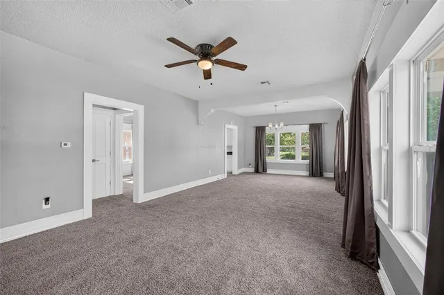 Photo 7 — 321 N Howard Street, Elk City, OK 73644