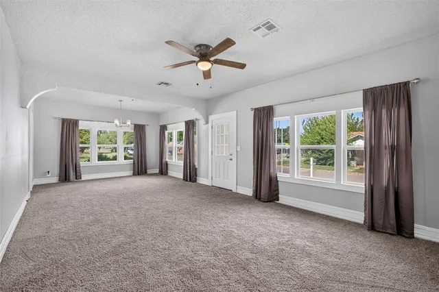 Photo 8 — 321 N Howard Street, Elk City, OK 73644