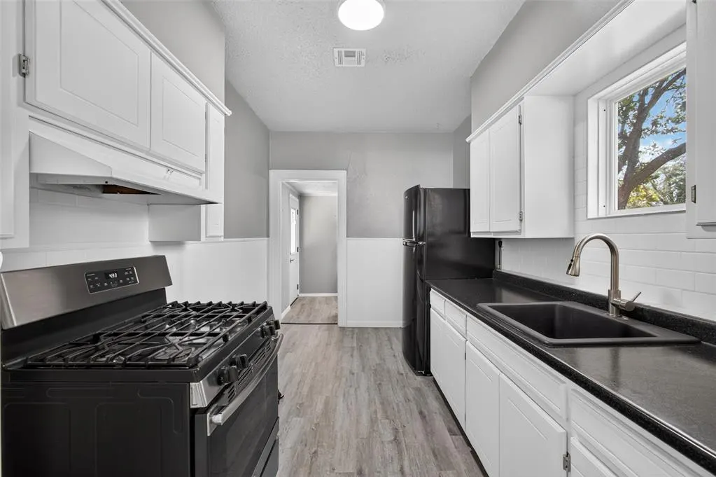 Photo 10 — 321 N Howard Street, Elk City, OK 73644
