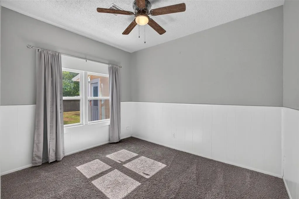 Photo 15 — 321 N Howard Street, Elk City, OK 73644