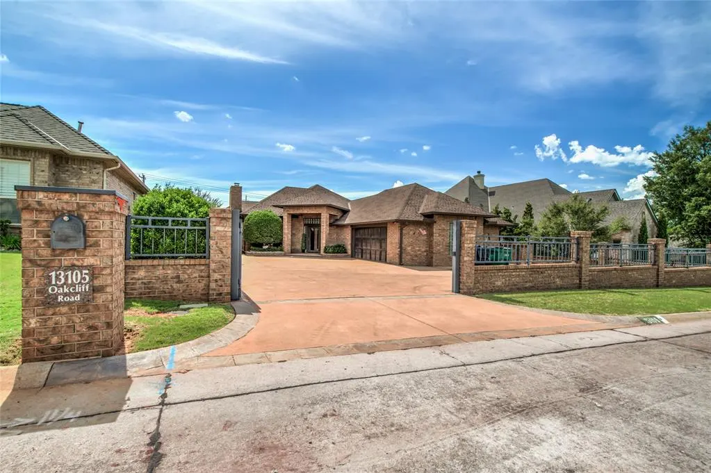Photo 2 — 13105 Oakcliff Road, Oklahoma City, OK 73120