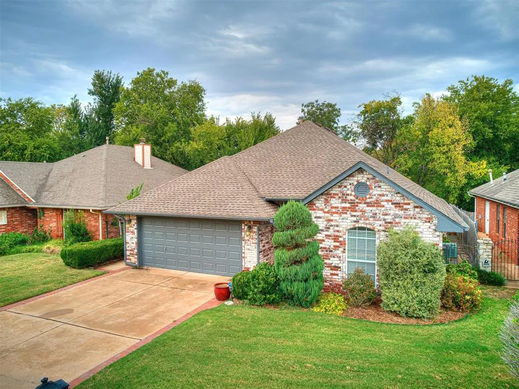 Photo 2 — 5813 NW 127th Street, Oklahoma City, OK 73142