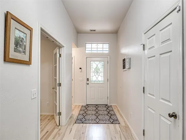 Photo 5 — 5813 NW 127th Street, Oklahoma City, OK 73142