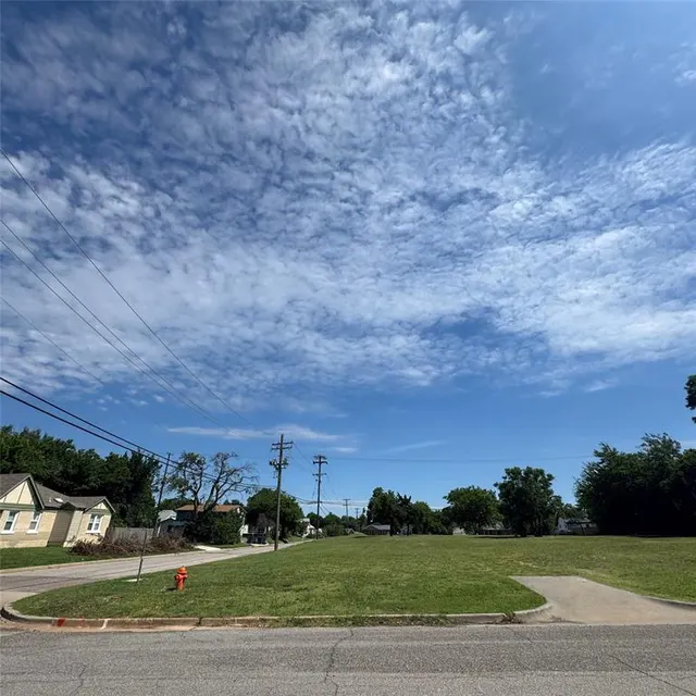 Front exterior — 1735 NW 28th Street, Oklahoma City, OK 73106