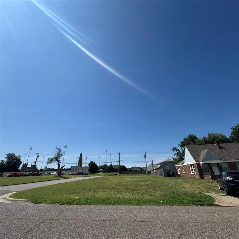 Front exterior — 1900 NW 28th Street, Oklahoma City, OK 73106