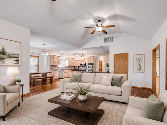 Photo 8 — 1419 W Royal Oaks Road, Pauls Valley, OK 73075