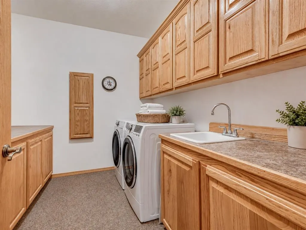 Photo 13 — 1419 W Royal Oaks Road, Pauls Valley, OK 73075