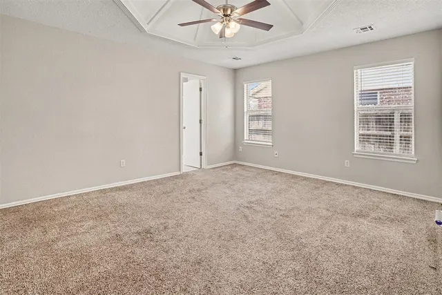 Photo 6 — 10109 S Hillcrest Drive, Oklahoma City, OK 73159