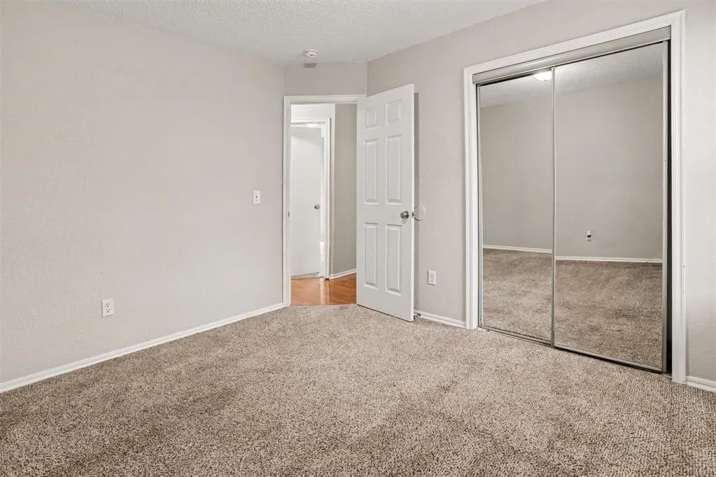 Photo 9 — 10109 S Hillcrest Drive, Oklahoma City, OK 73159
