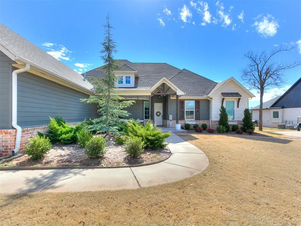 Front exterior — 1970 Ladera Lane, Edmond, OK 73034