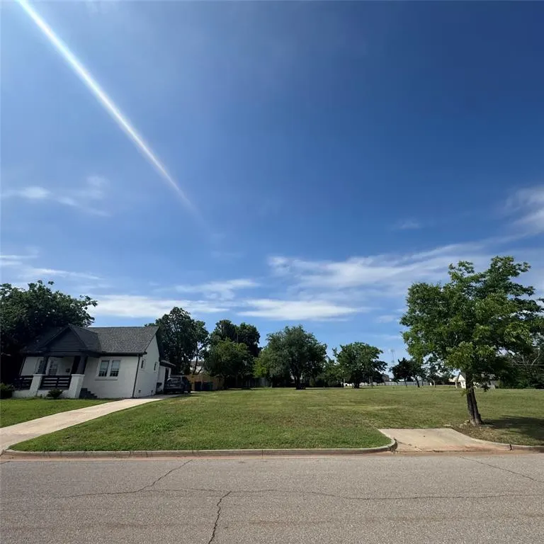 Front exterior — 1724 NW 29th Street, Oklahoma City, OK 73106