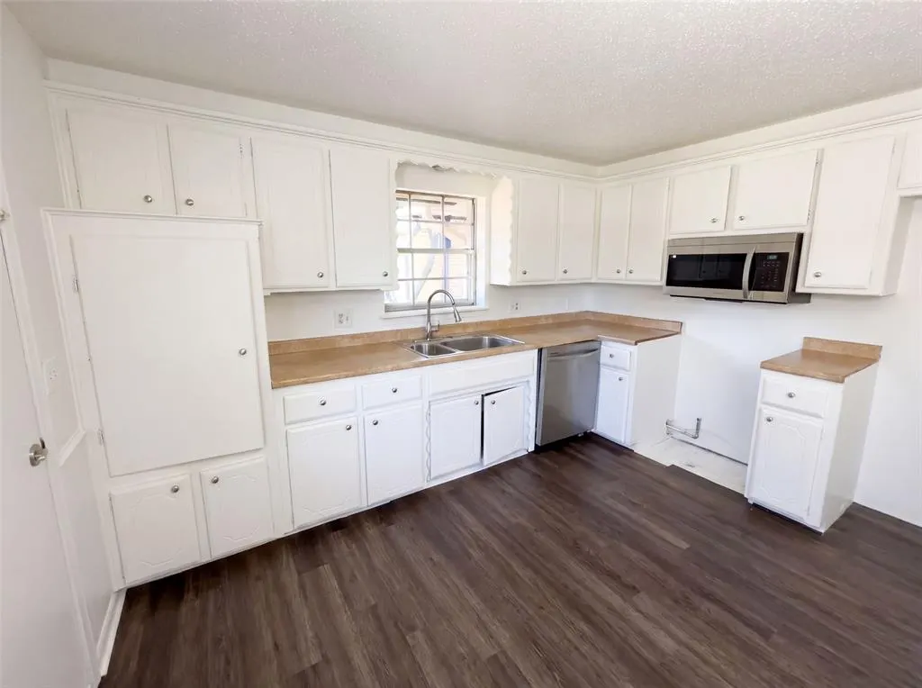 Photo 9 — 7629 NW 14th Street, Oklahoma City, OK 73127