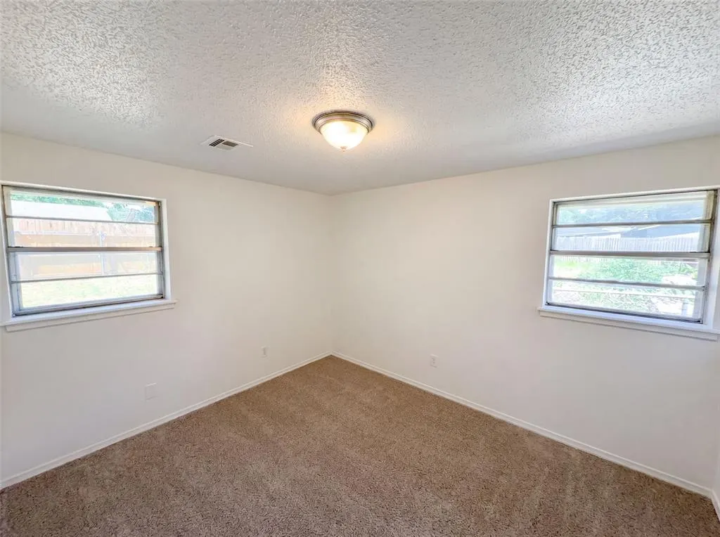 Photo 11 — 7629 NW 14th Street, Oklahoma City, OK 73127