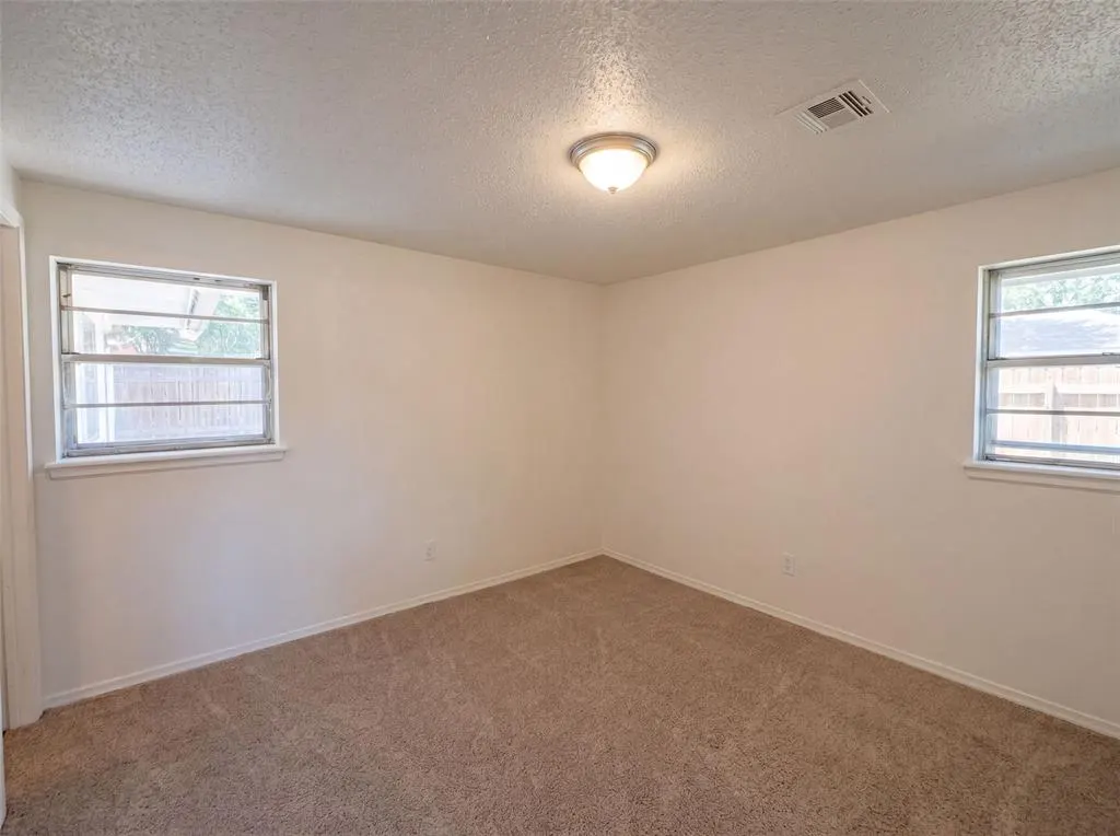 Photo 18 — 7629 NW 14th Street, Oklahoma City, OK 73127