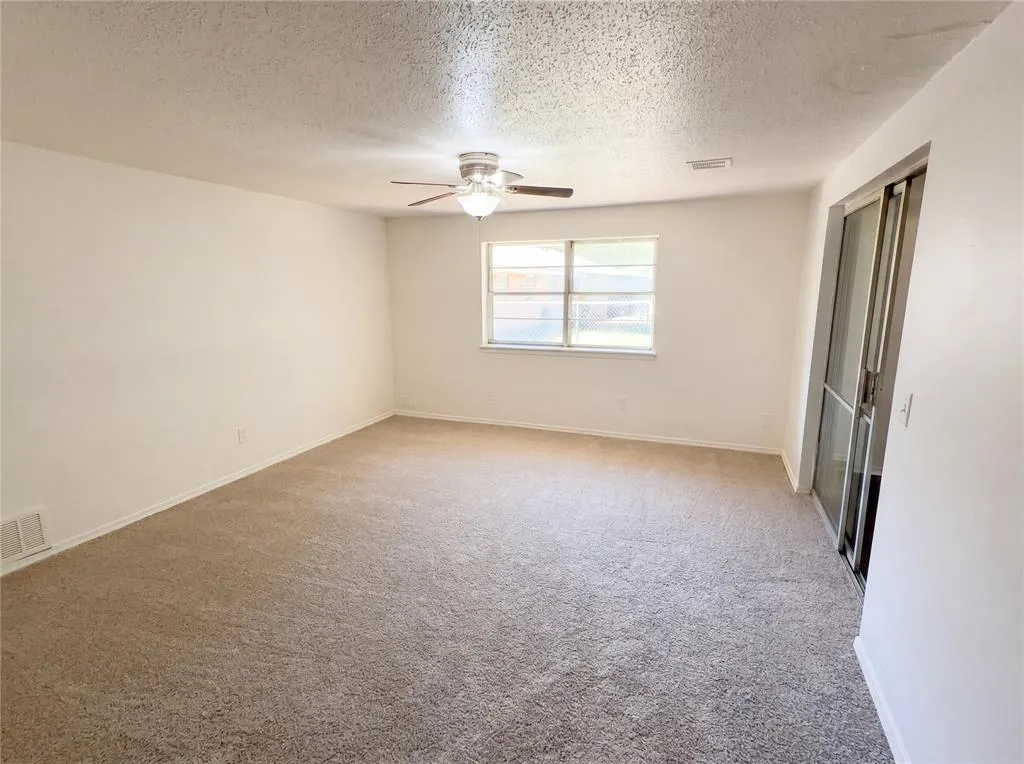 Photo 6 — 7629 NW 14th Street, Oklahoma City, OK 73127