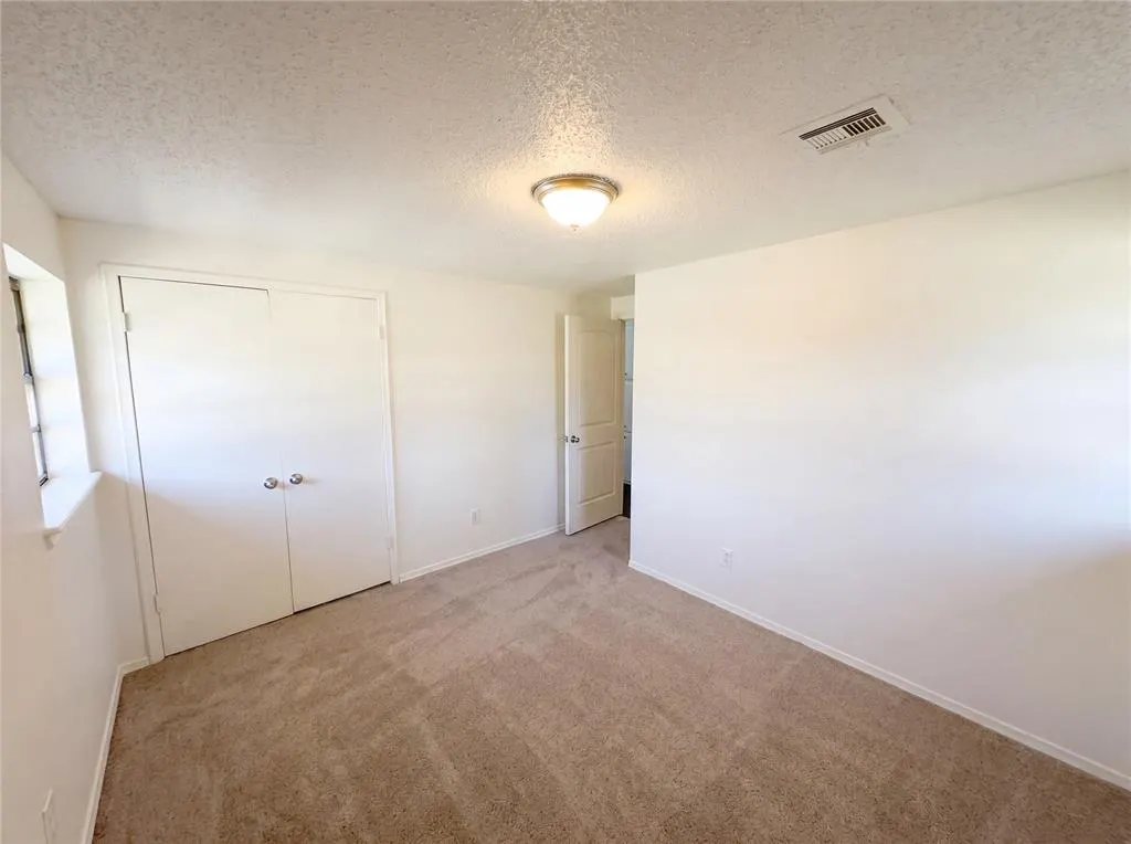 Photo 12 — 7629 NW 14th Street, Oklahoma City, OK 73127