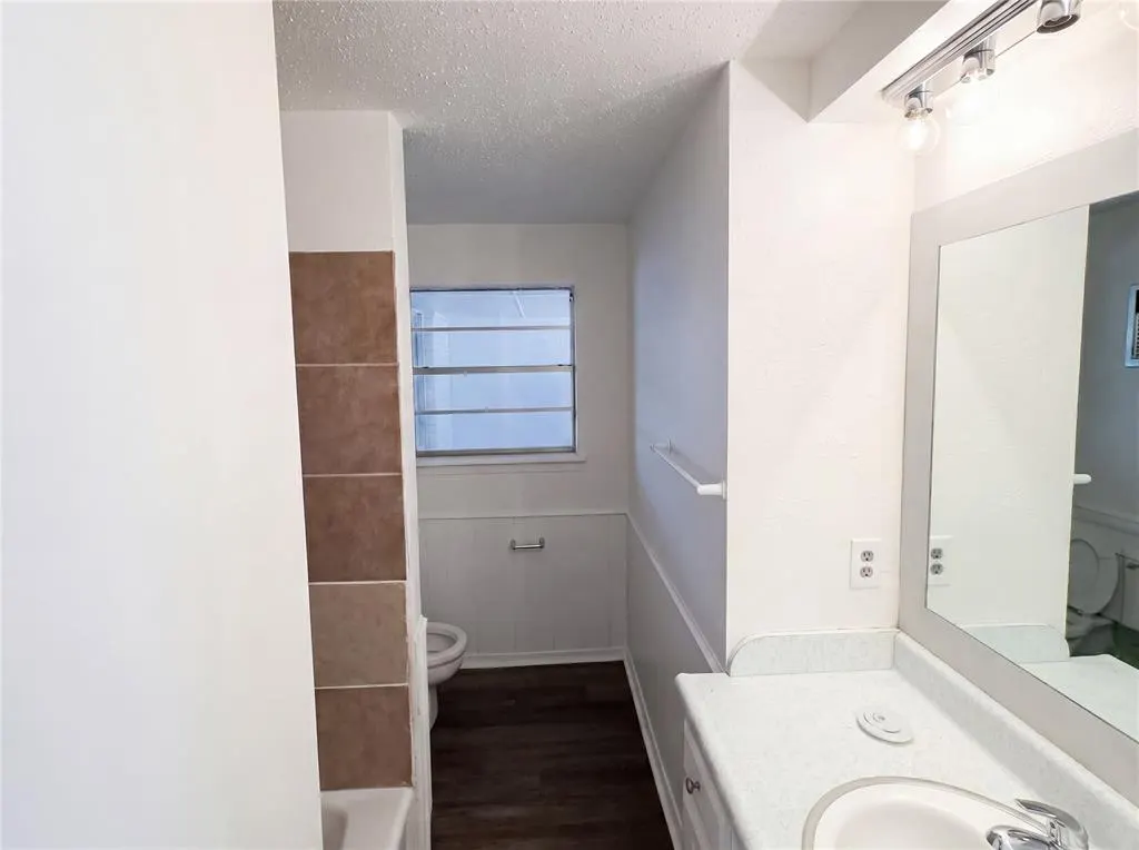 Photo 13 — 7629 NW 14th Street, Oklahoma City, OK 73127