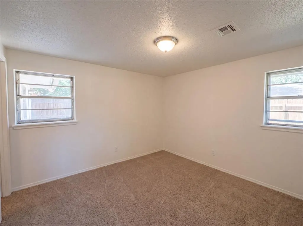 Photo 18 — 7629 NW 14th Street, Oklahoma City, OK 73127