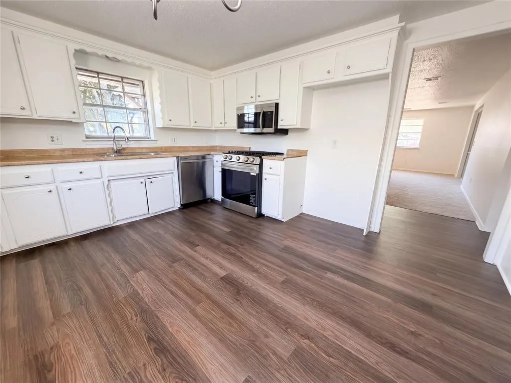 Photo 21 — 7629 NW 14th Street, Oklahoma City, OK 73127