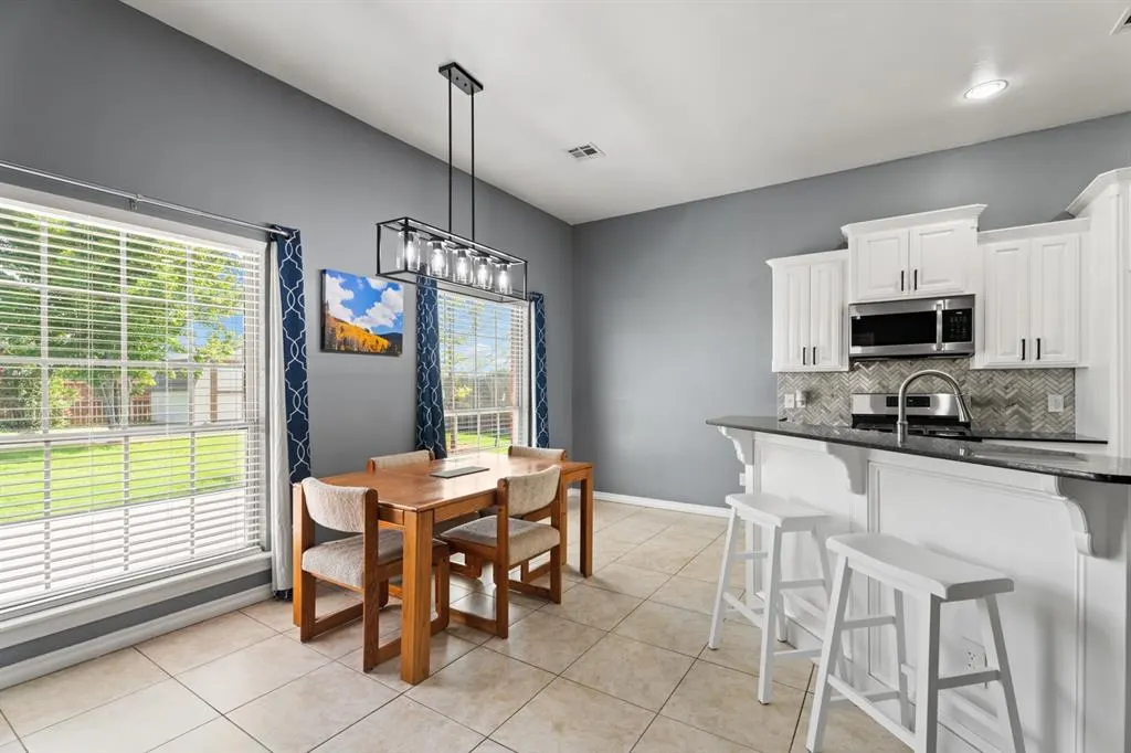 Photo 10 — 840 Carol Ann Place, Moore, OK 73160