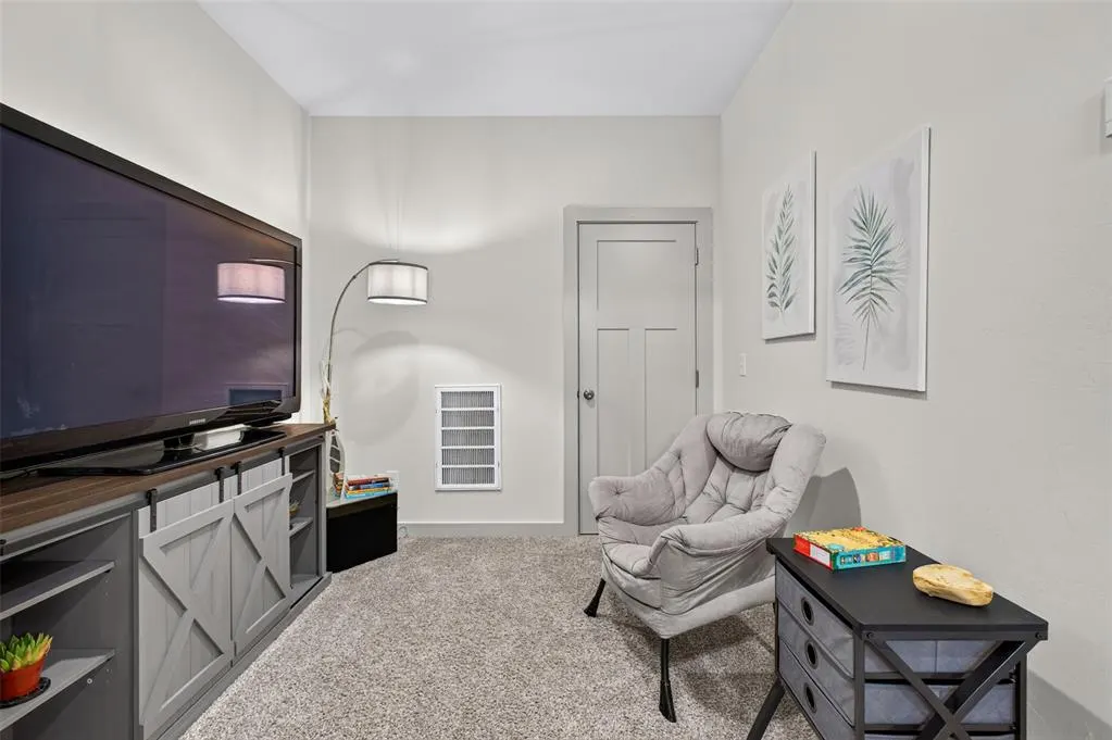Photo 33 — 125 E 7th Street, Arcadia, OK 73007