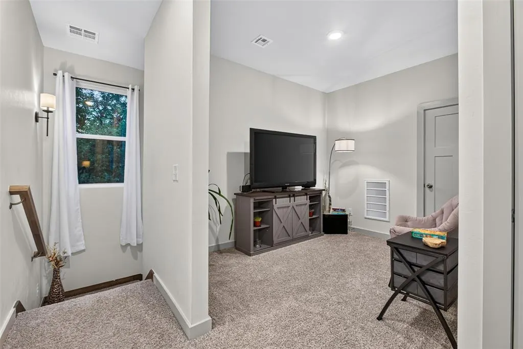 Photo 34 — 125 E 7th Street, Arcadia, OK 73007