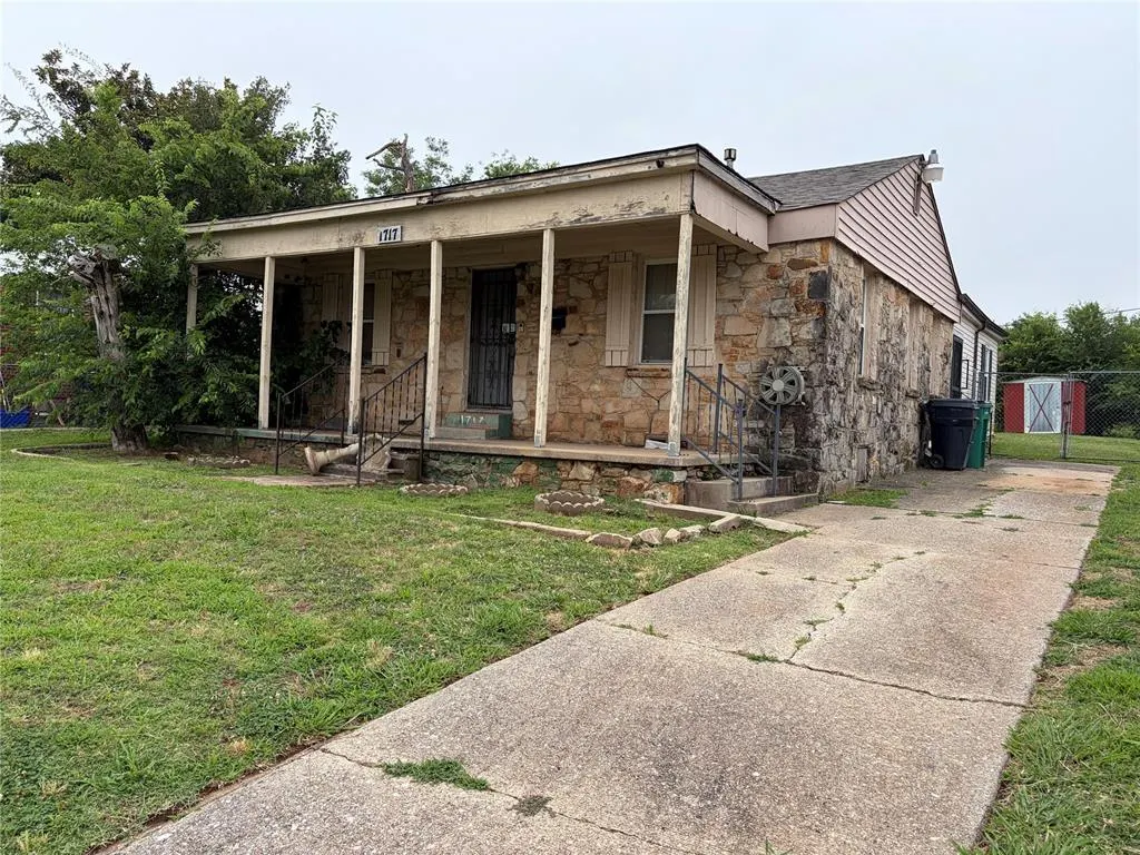 Photo 2 — 1717 N Fairmont Avenue, Oklahoma City, OK 73111