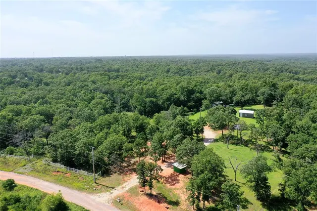 Photo 3 — 29176 Trigger Drive, Norman, OK 73026