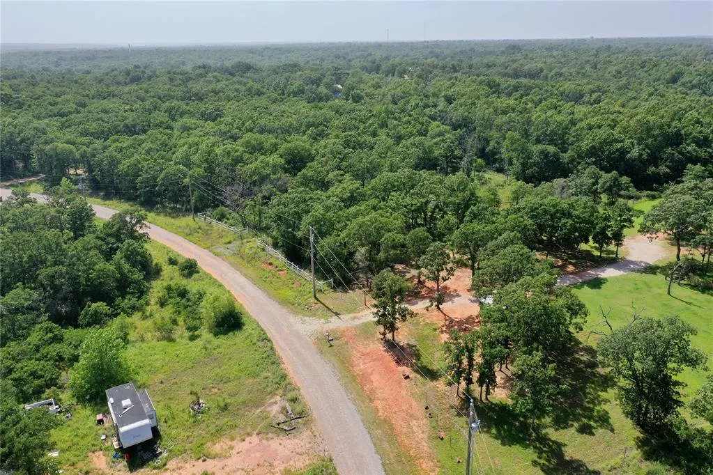 Photo 4 — 29176 Trigger Drive, Norman, OK 73026