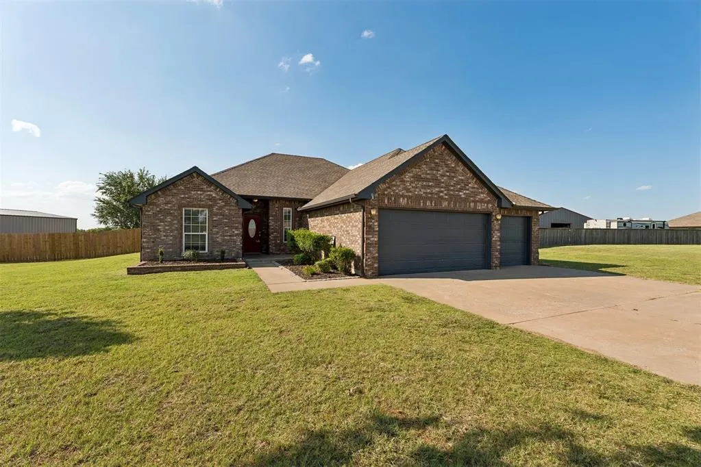 Photo 4 — 6109 Callahan Way, Piedmont, OK 73078